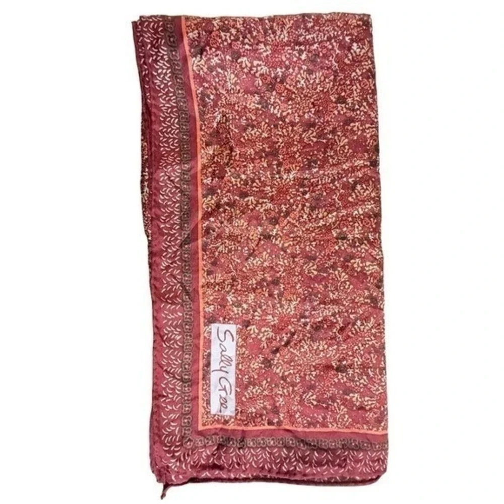 Sally Gee Square Scarf Red Orange Tan Floral Print Border Trim About 22-23‎ In